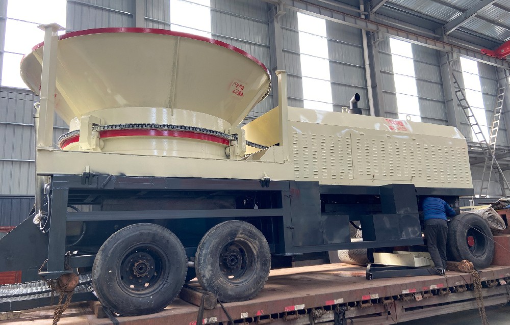 高鴻機械發往廣西的(de)大型樹根破碎機